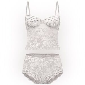 NWT Victoria’s Secret DREAM ANGELS
Wicked Twinkle Lace Cami & Shortie Set